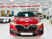 VinFast Lux SA2.0 Turbo Đỏ