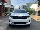 Kia Sonet Luxury màu Trắng