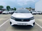 Honda City RS 2024 lướt 8300 km hỗ trợ giá