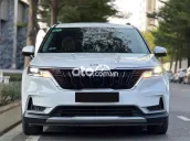 KIA Carnival 2023 2.2D Luxury 7S