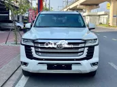 Toyota Land Cruiser VXR 2024