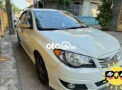 Hyundai Avante màu Trắng