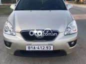Kia Carens Vàng cát Tự động
