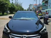 Cần bán Hyundai SantaFe 2018, máy dầu, bản 2.2L đặc biệt 4WD, màu đen, 7 chỗ