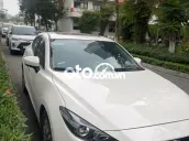 Mazda 3 2019 Trắng gia đình sử dụng