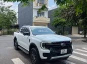 Xe gia đình đi.. Bảo dưỡng hãng 100%.. Sơn zin xe 98%
