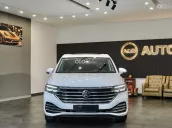 Xe màu trắng nội thất nâu, liên hệ em giá tốt