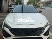 Peugeot 408 Trắng 5 chỗ