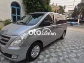 Hyundai Starex 2016 9 chỗ Bạc