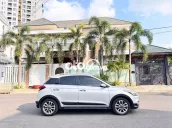 Hyundai i20 Active 2015 Bạc 64.000 km