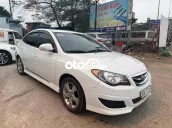 Hyundai Avante Trắng 5 chỗ
