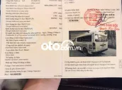 Toyota Hiace Cá mập Trắng