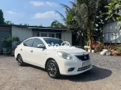 Nissan Sunny Trắng Số sàn