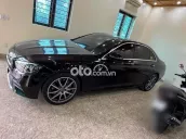 Mercedes-Benz E300 Đen 10166 km