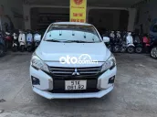 Mitsubishi Attrage Trắng