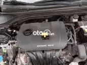Hyundai Elantra màu Đen