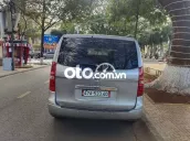 Hyundai Starex 9 chỗ Bạc