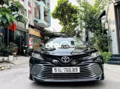 Toyota Camry 2020 2.0G Đen