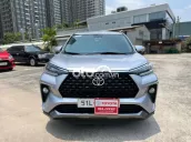 Toyota Veloz Top 2025 11.000 km Bạc