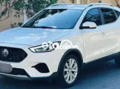 MG ZS Trắng 5 chỗ Số tự động
