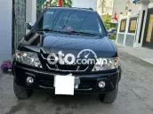 Isuzu Hi-Lander X-Treme Đen