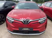 Xe điện VinFast VF8 Plus 2023 màu Đỏ