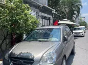 Kia Carens 2010 tại Tp.HCM