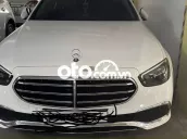 Mercedes-Benz E 200 Exclusive Trắng