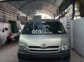 Toyota Hiace 2010. 6 ghế