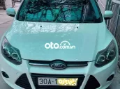 Ford Focus 2014 88.000 km Trắng