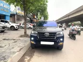 Toyota Fortuner 2022 số tự động