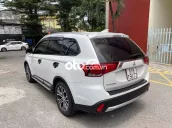 Mitsubishi Outlander 2019 Trắng