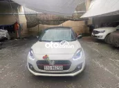 Suzuki Swift Trắng