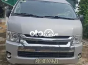 Toyota Hiace 2018 6 chỗ Bạc