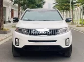 Kia Sorento 2019 2.4 GAT Deluxe Trắng