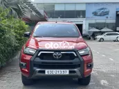 Toyota Hilux Adventure 2024 Đỏ