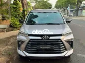 Toyota Avanza AT 2023 62000 km Xám