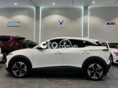Xe điện VinFast VF6 Plus Trắng