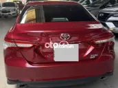 Toyota Camry 2.5Q 35000 km Đỏ