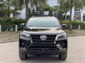 Toyota Fortuner 2.4 AT 4x 2 2021