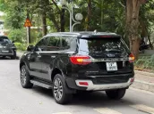 Ford Everest titanium 2.0 AT 4x2