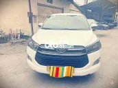 Toyota Innova 2019 Trắng 7 chỗ