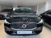 Volvo XC60 B6 AWD Inscription Model 2022 - Đen