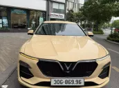 VinFast LUX A2.0 2022 tại Hà Nội