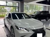 Lexus ES 250 2019