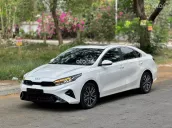 Lướt KIA K3 bản PREMIUM 1.6AT 🔷️Sản xuất: 2024 🔷️Số Tự Động 🔷️Máy xăng 🔷ODO: 26.000km 🔷Biển: TPHCM