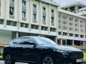 Đen/nội thất đỏ Sport Limited
