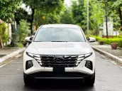 Xe chạy hơn 2v, liên hệ e xem xe tại Hà Nội