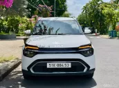Lướt Kia Carens 1.5 Luxury - 2023 - Màu: Trắng - Nội thất: Đen - Odo: 25.000 km - Giá: 568triệu