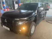 Xe gia đình đi lại giữ gìn cẩn thận
